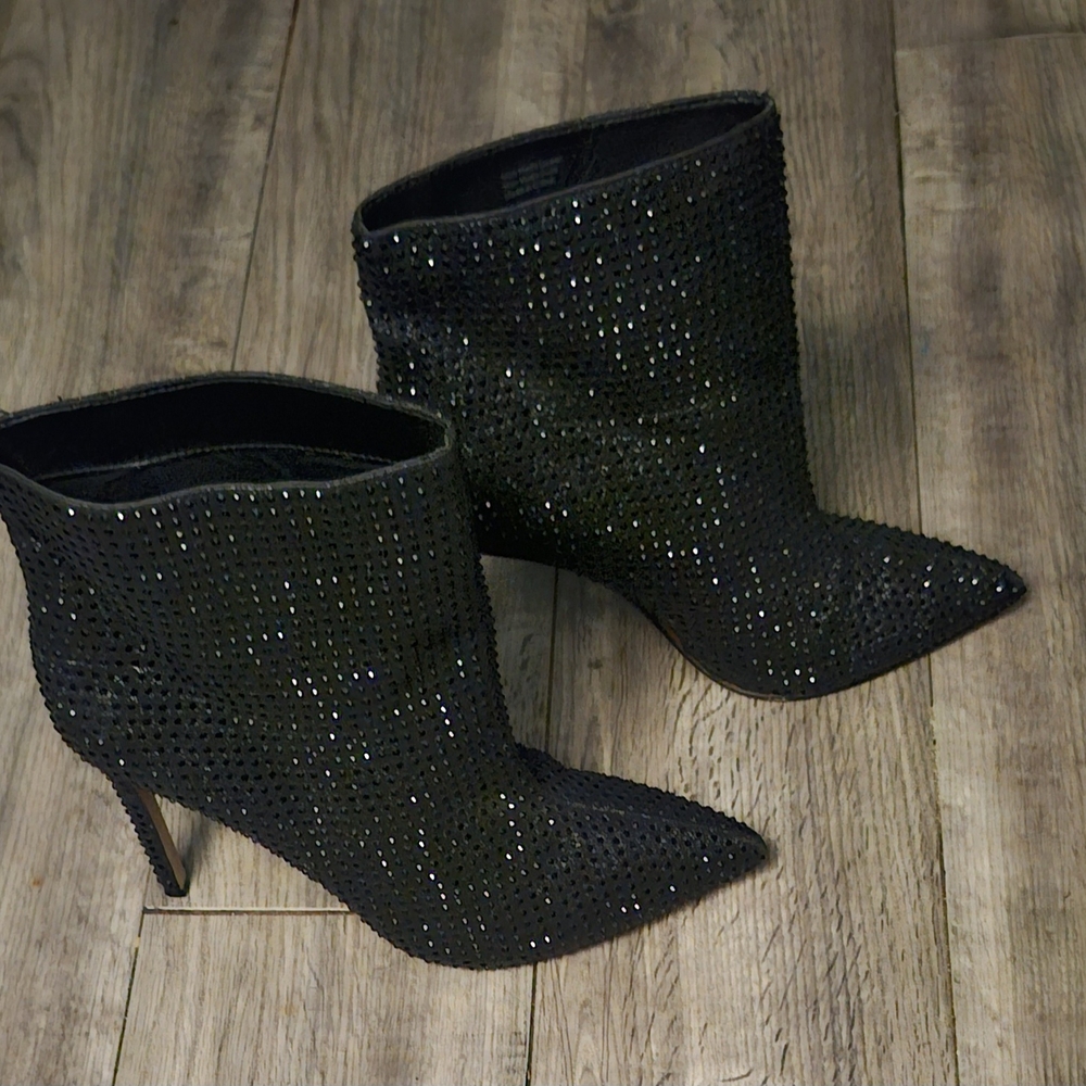 Badgley Mischka Black Sparkly Heeled Boots